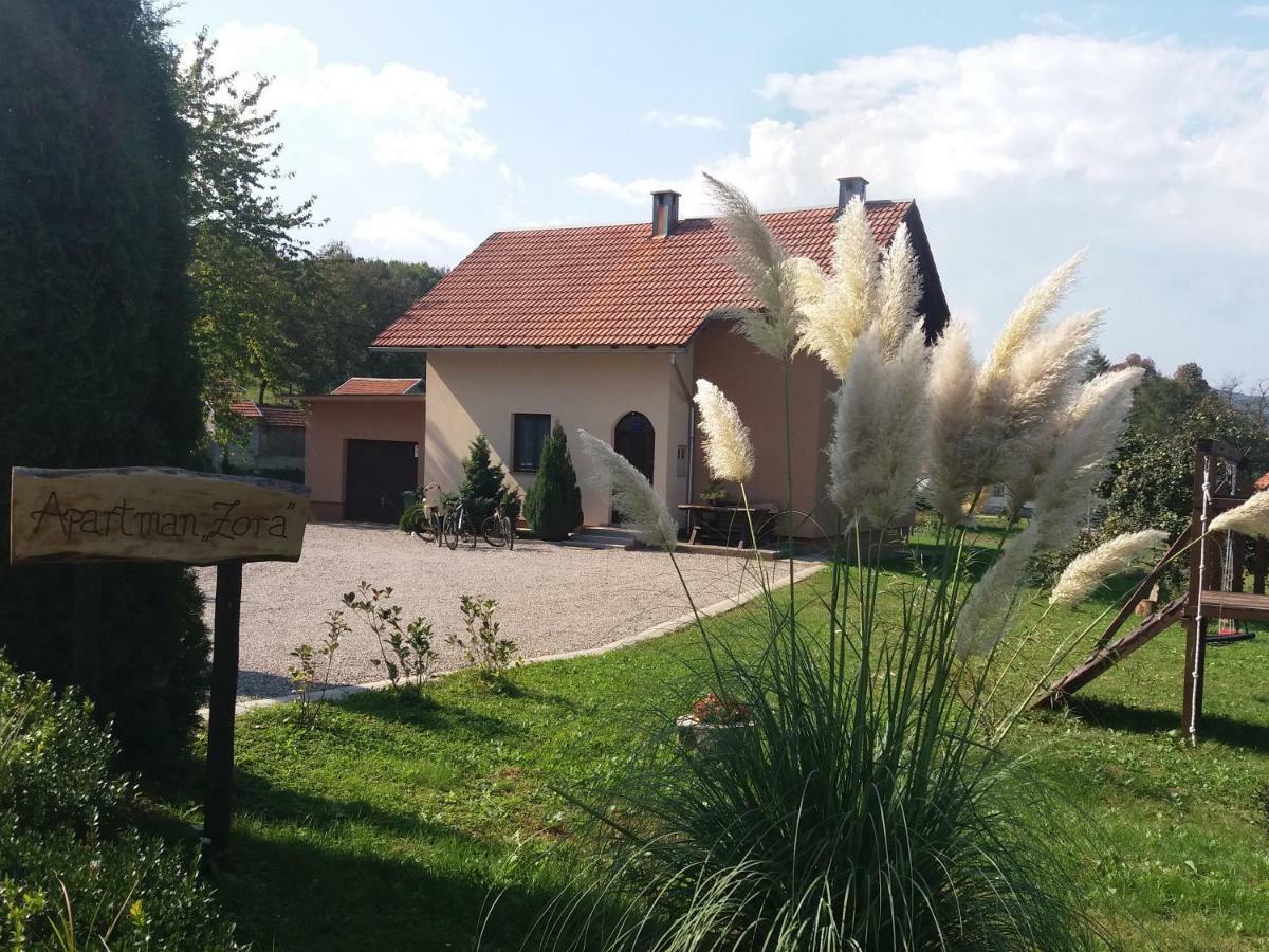 Apartment Zora - Guest House Огулин Екстериор снимка